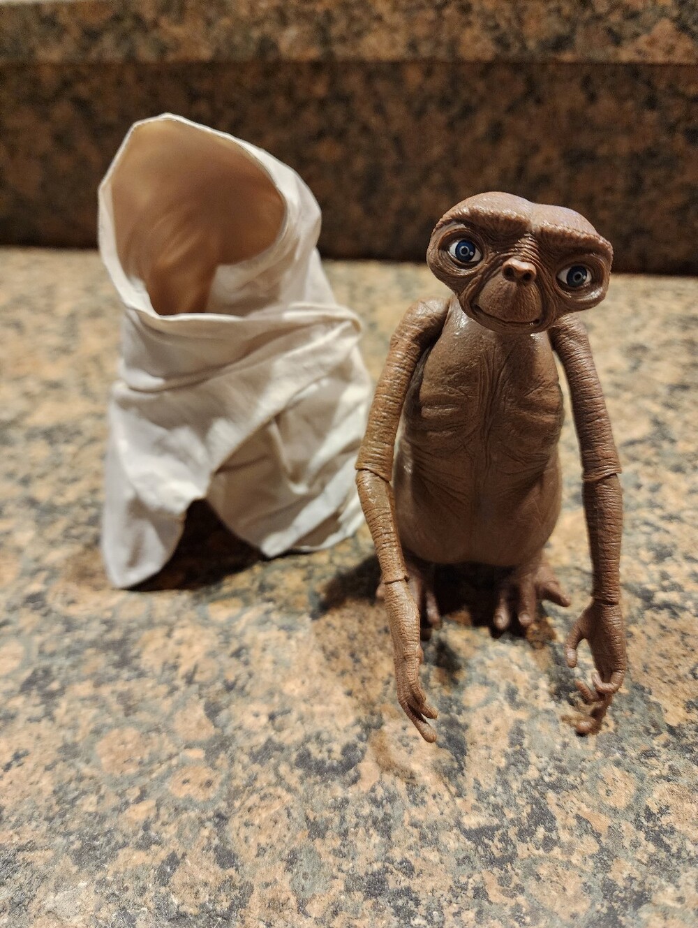 2011 E.T. Collectible Figure with White Cloak - Brown